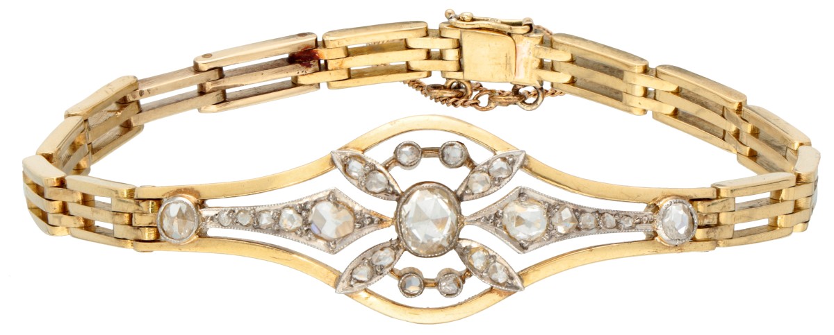 18 kt. Geelgouden art deco armband bezet met roos geslepen diamanten.