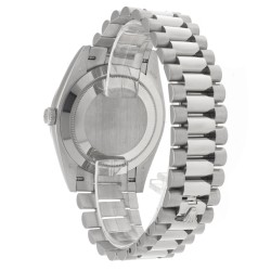 Rolex Day-Date 40 'paved' dial - 228239 - Heren polshorloge - 2021.