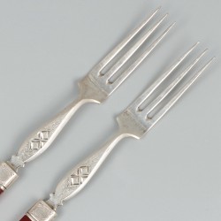 2-delige set vleeswarenvorkjes zilver.