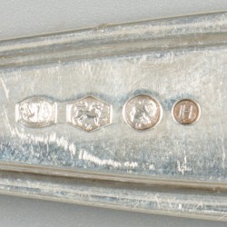 Vlalepel zilver.