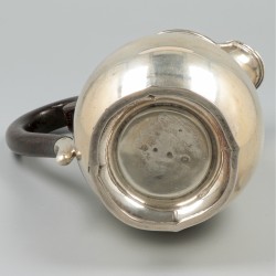 Roomkan met balansdeksel zilver.
