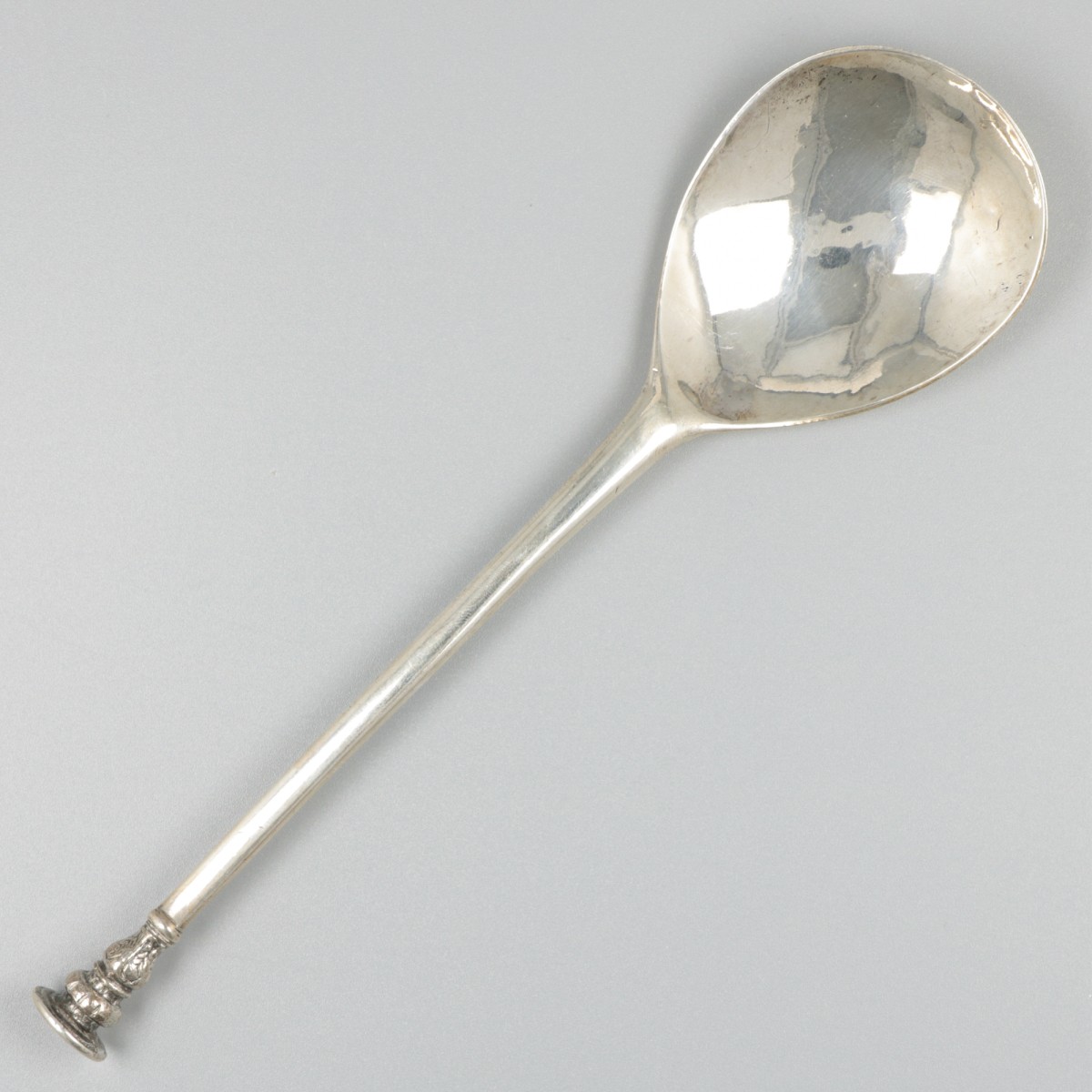 Zegelknop-lepel 1768 (Amsterdam, Frederik Rudolf Precht I 1744-1787) zilver.