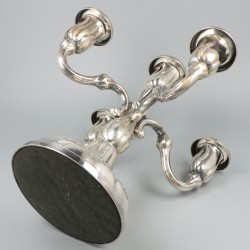 Tafelkandelaar zilver.