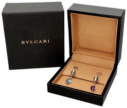 Bvlgari 'B.zero1' 18 kt. geelgouden oorbellen bezet met amethist en blauwe topaas.