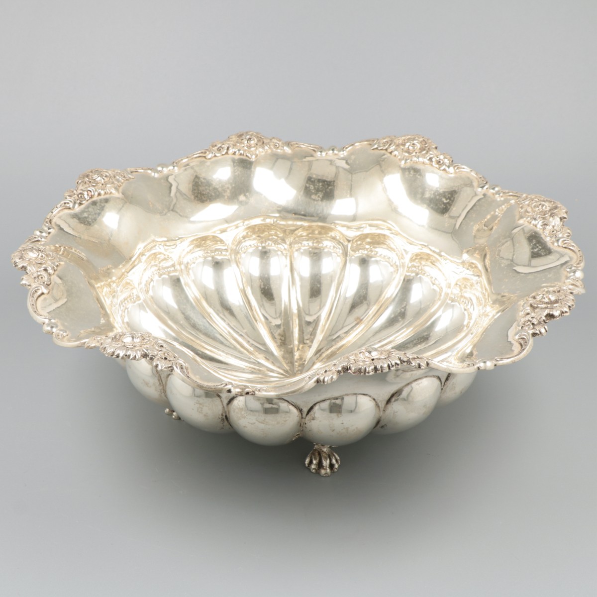 Fruitschaal / rozenschaal zilver.