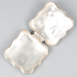 Pepermuntdoosje zilver.