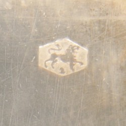 Pepermuntdoosje zilver.