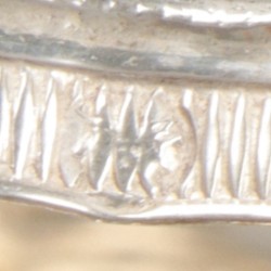 Pepermuntdoosje zilver.
