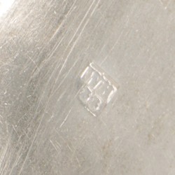 Pepermuntdoosje zilver.