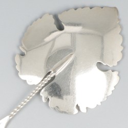 Petit-four-schep zilver.