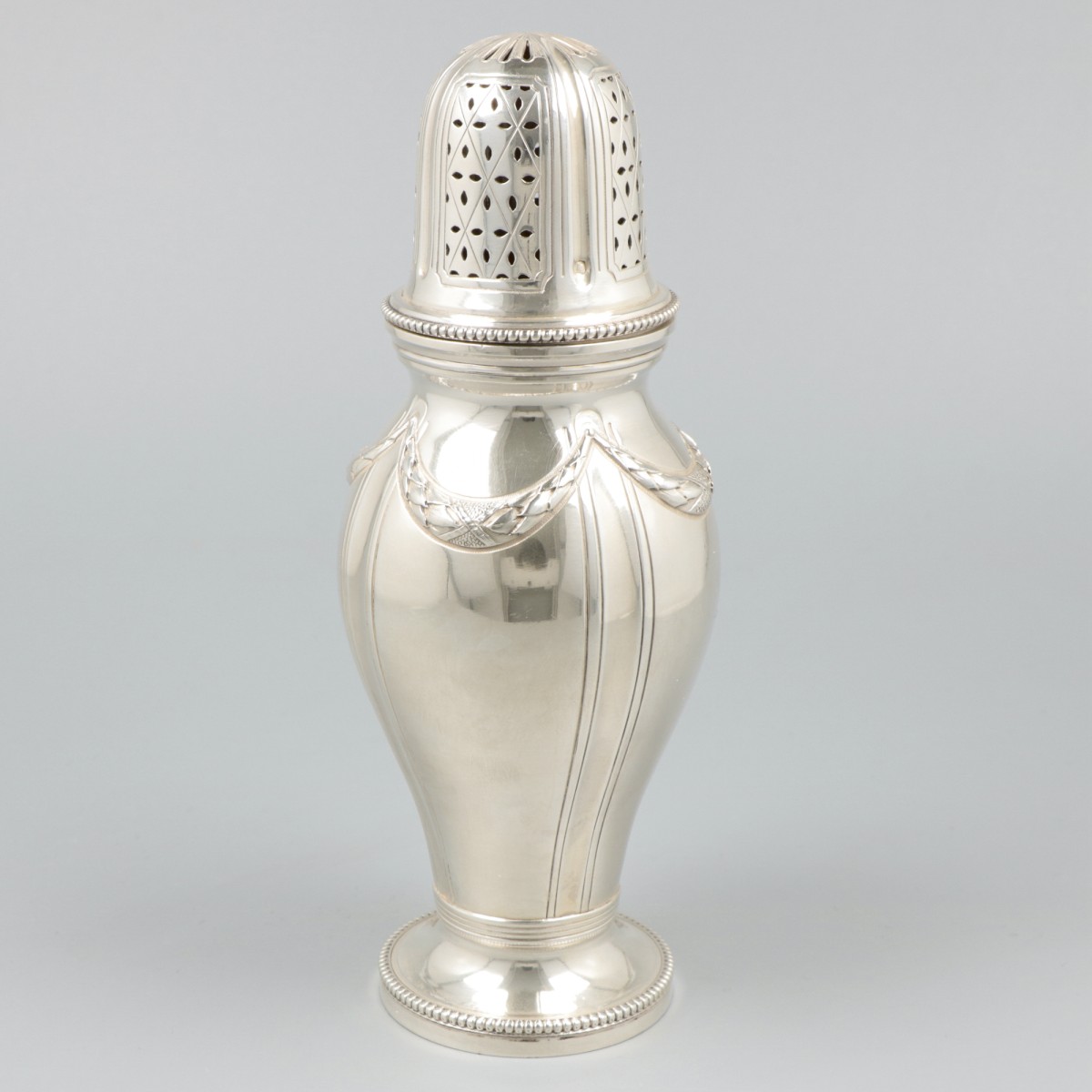 Suikerstrooier zilver.