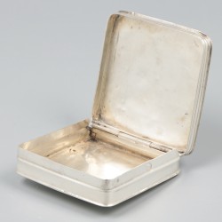 Pepermuntdoosje zilver.