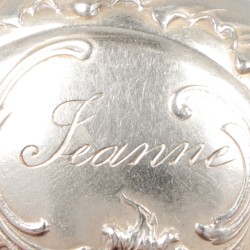 (Pepermunt)doosje zilver.