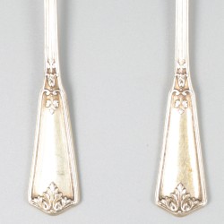 4-delig lot puddinglepels zilver.