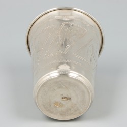 Drinkbeker zilver.