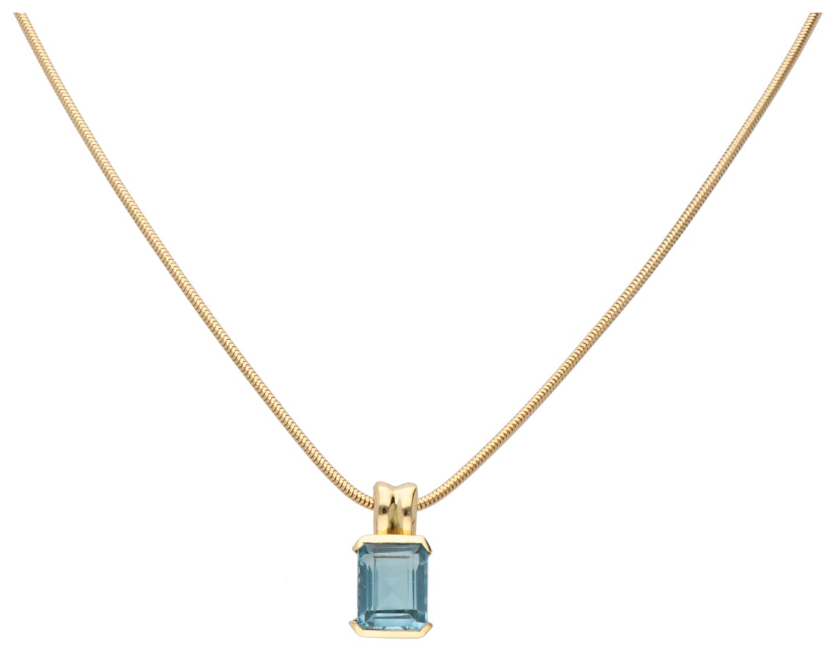 18 kt. Geelgouden collier en hanger bezet met ca. 2.55 ct. topaas.