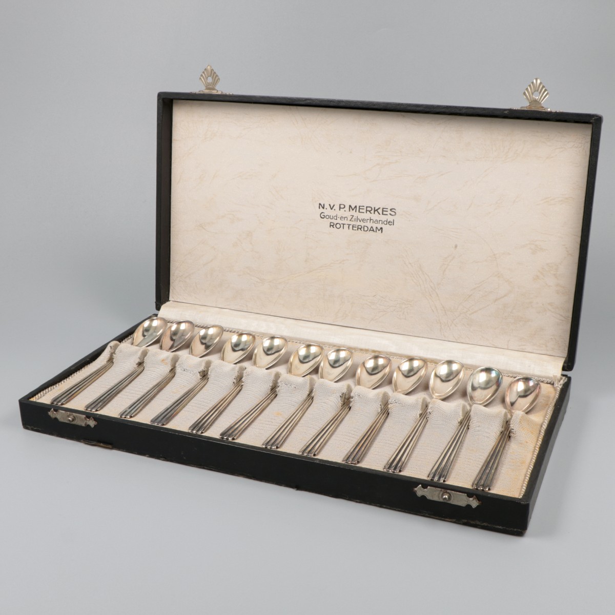 12-delige set theelepels zilver.