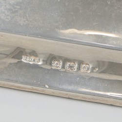 2-delige set kandelaren zilver.