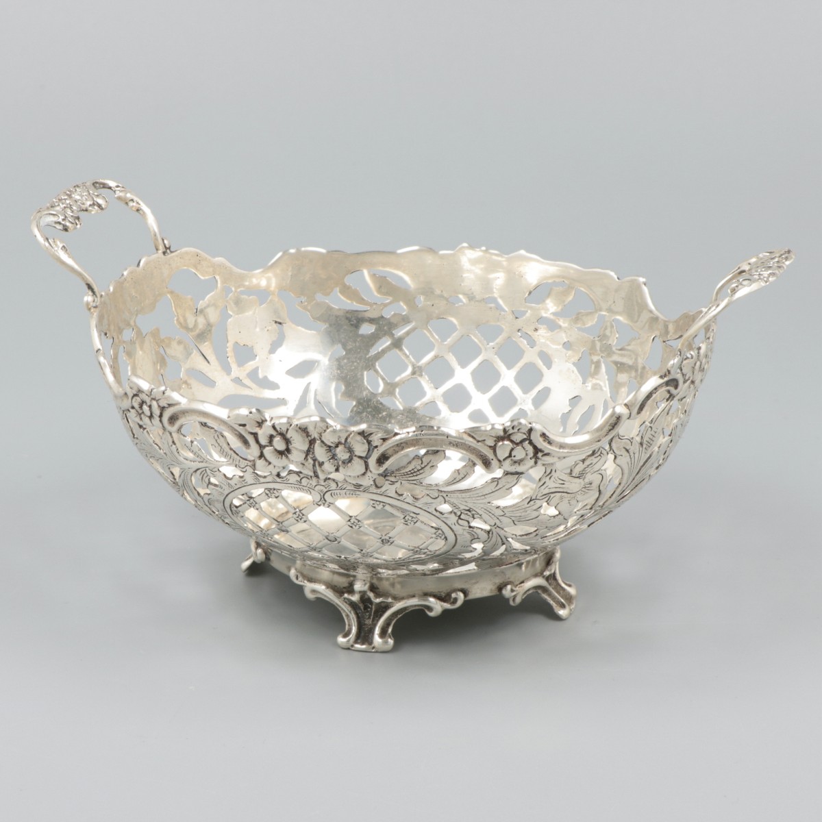 Bonbonmandje zilver.