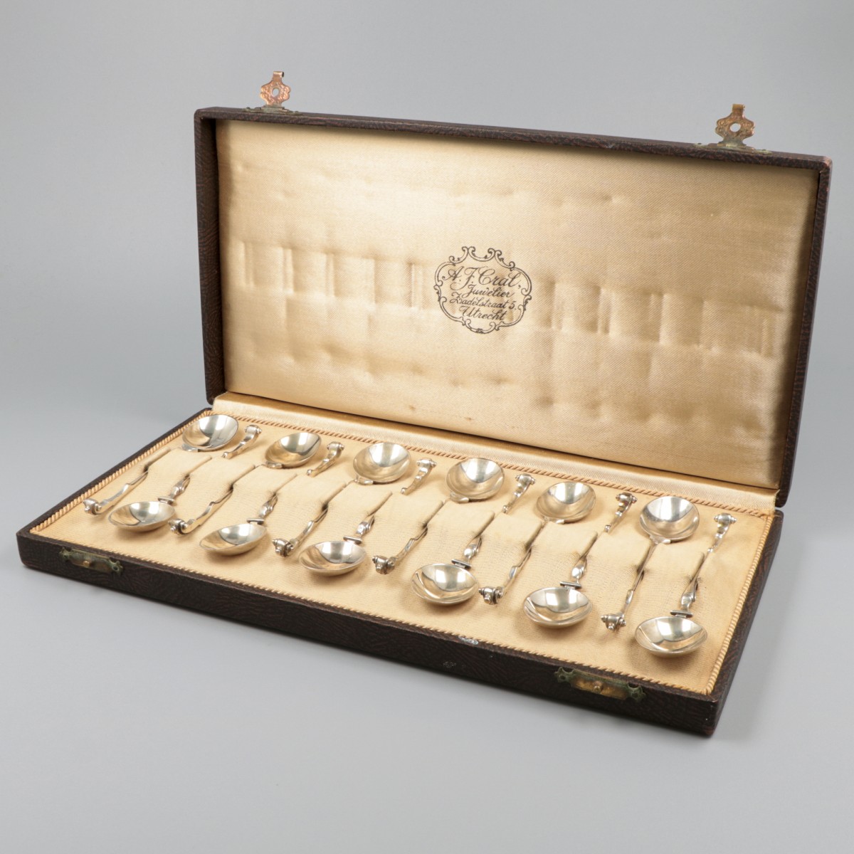 12-delige set theelepels zilver.
