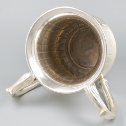 Netilat yadayim, Natla (נַטְלָה‎) wasbeker zilver.