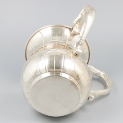 Netilat yadayim, Natla (נַטְלָה‎) wasbeker zilver.