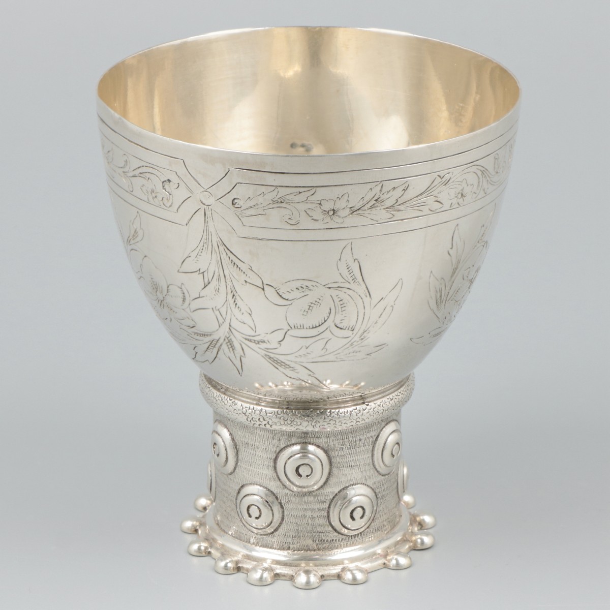 'Roemer' wijnbeker zilver.