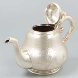 Theepot zilver.