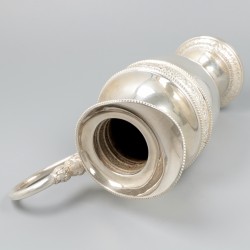 Schenkkan zilver.