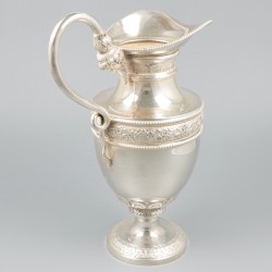 Schenkkan zilver.