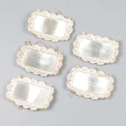 5-delige set flessenlabels zilver.