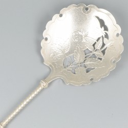 Aardbeienlepel / natfruitschep zilver.