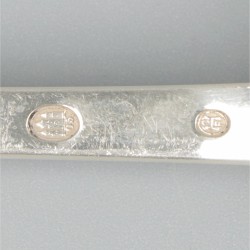 Visschep zilver.