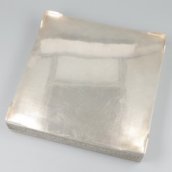 Presenteerdoos zilver.
