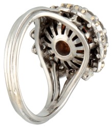 Vintage platina / 14 kt. gouden ring bezet met ca. 1.24 ct. edelopaal en ca. 0.98 ct. diamant.