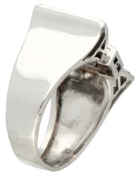 Retro jaren '50 BWG platina tank ring bezet met oud geslepen diamanten.