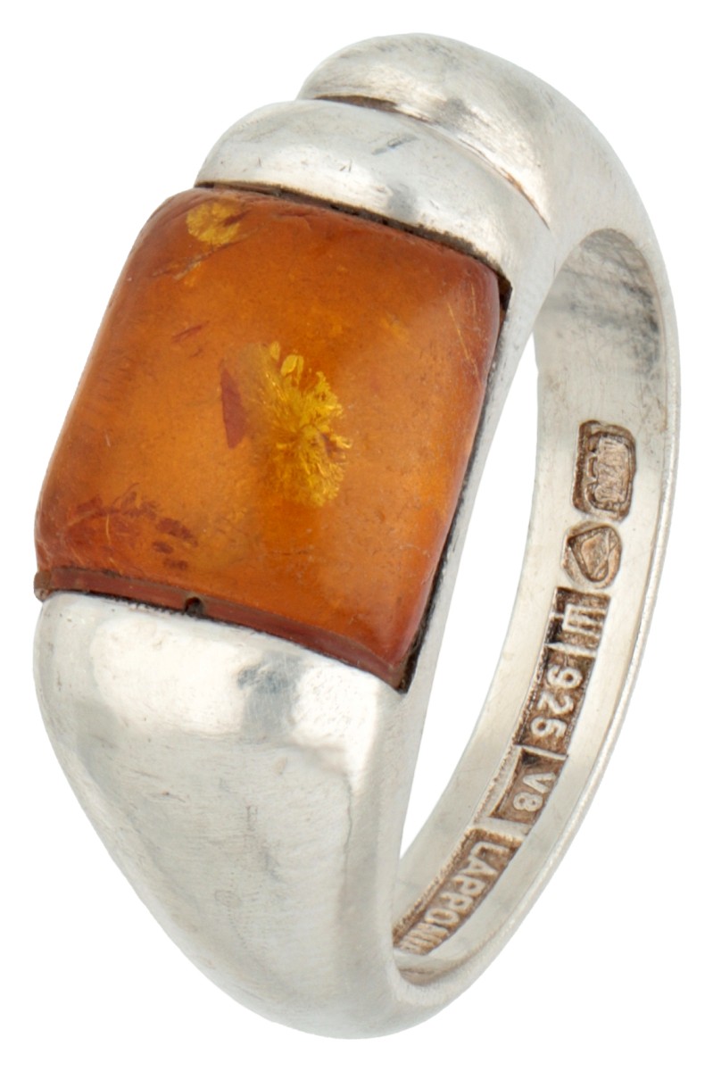 Sterling zilveren Lapponia ring bezet met amber.