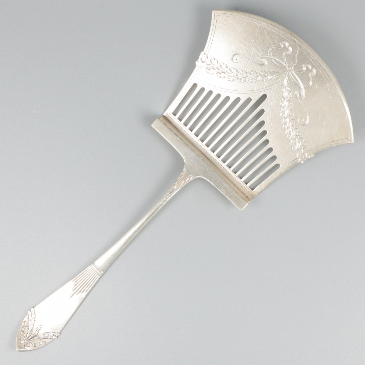 Aspergeschep zilver.