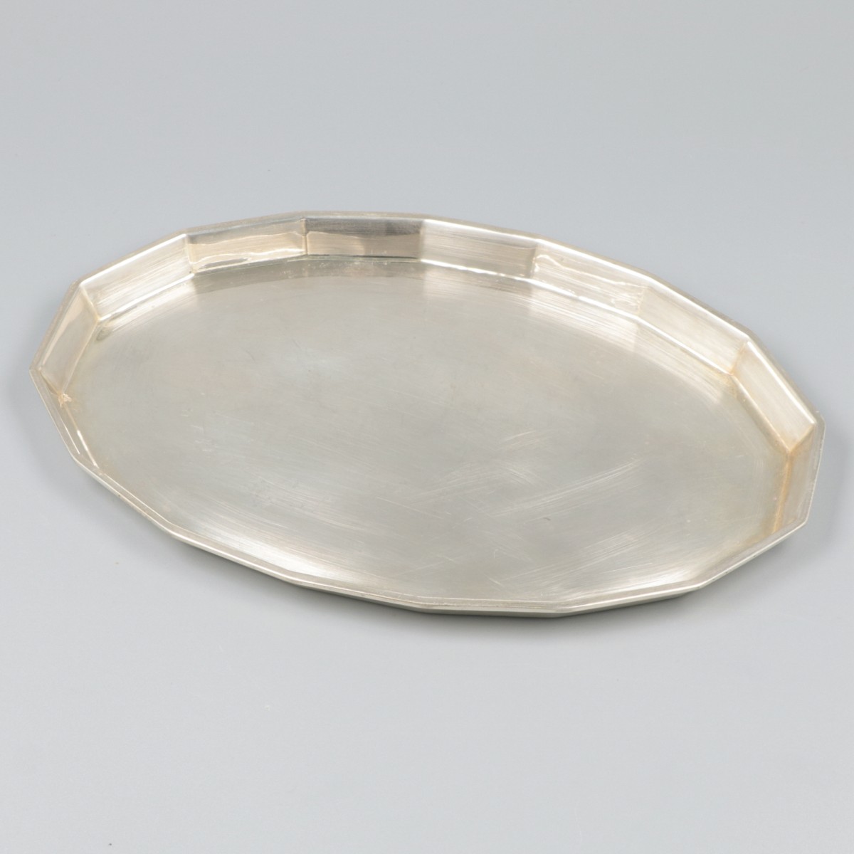 Dienblaadje zilver.