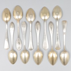 10-delig lot koffielepels zilver.