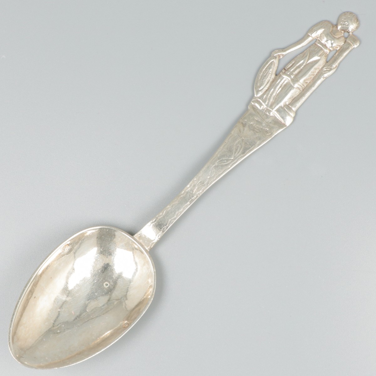 Gelegenheidslepel zilver.