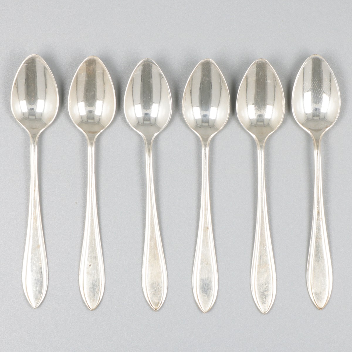 6-delige set theelepeltjes zilver.