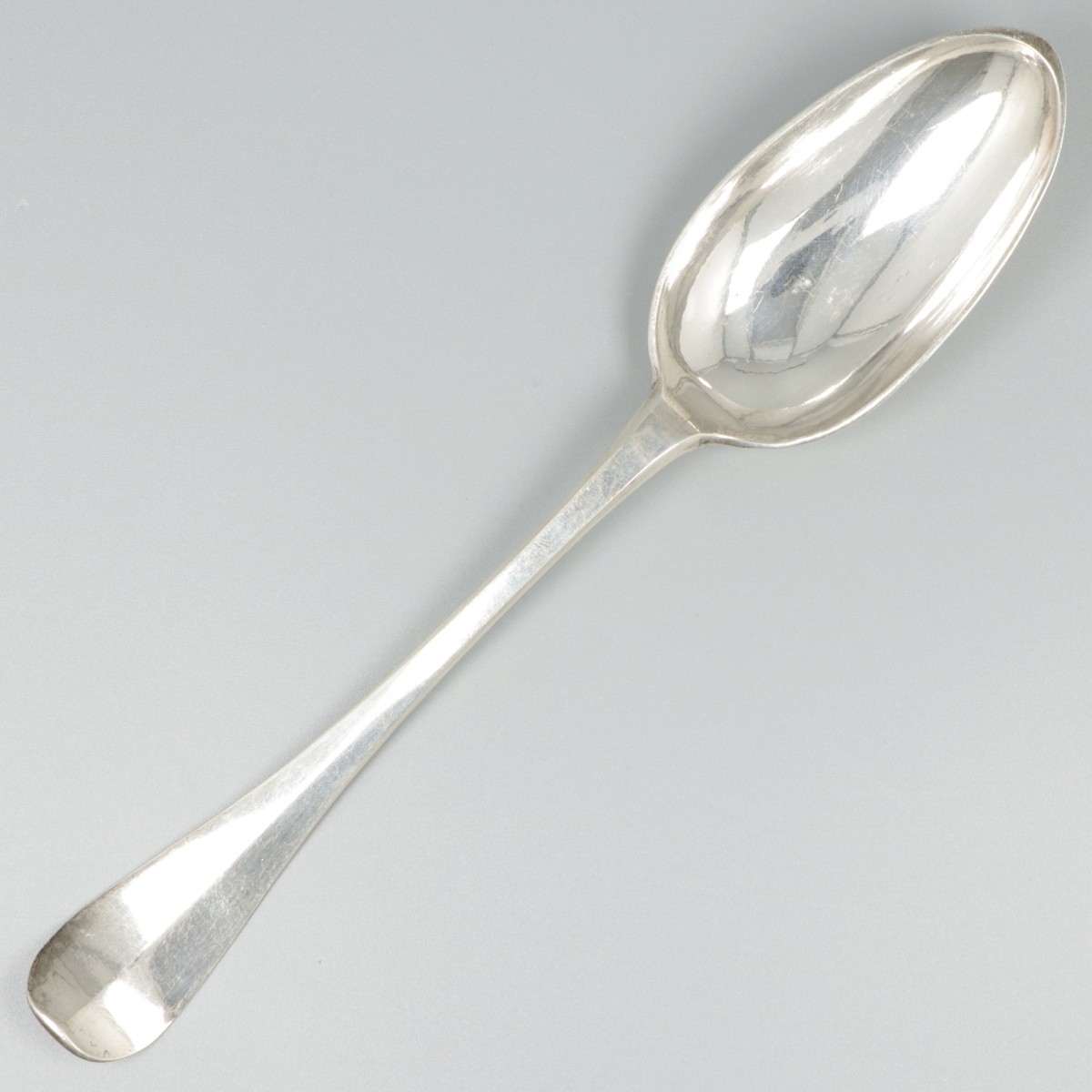 Dinerlepel (Amsterdam, Andries Vis 1754) zilver.