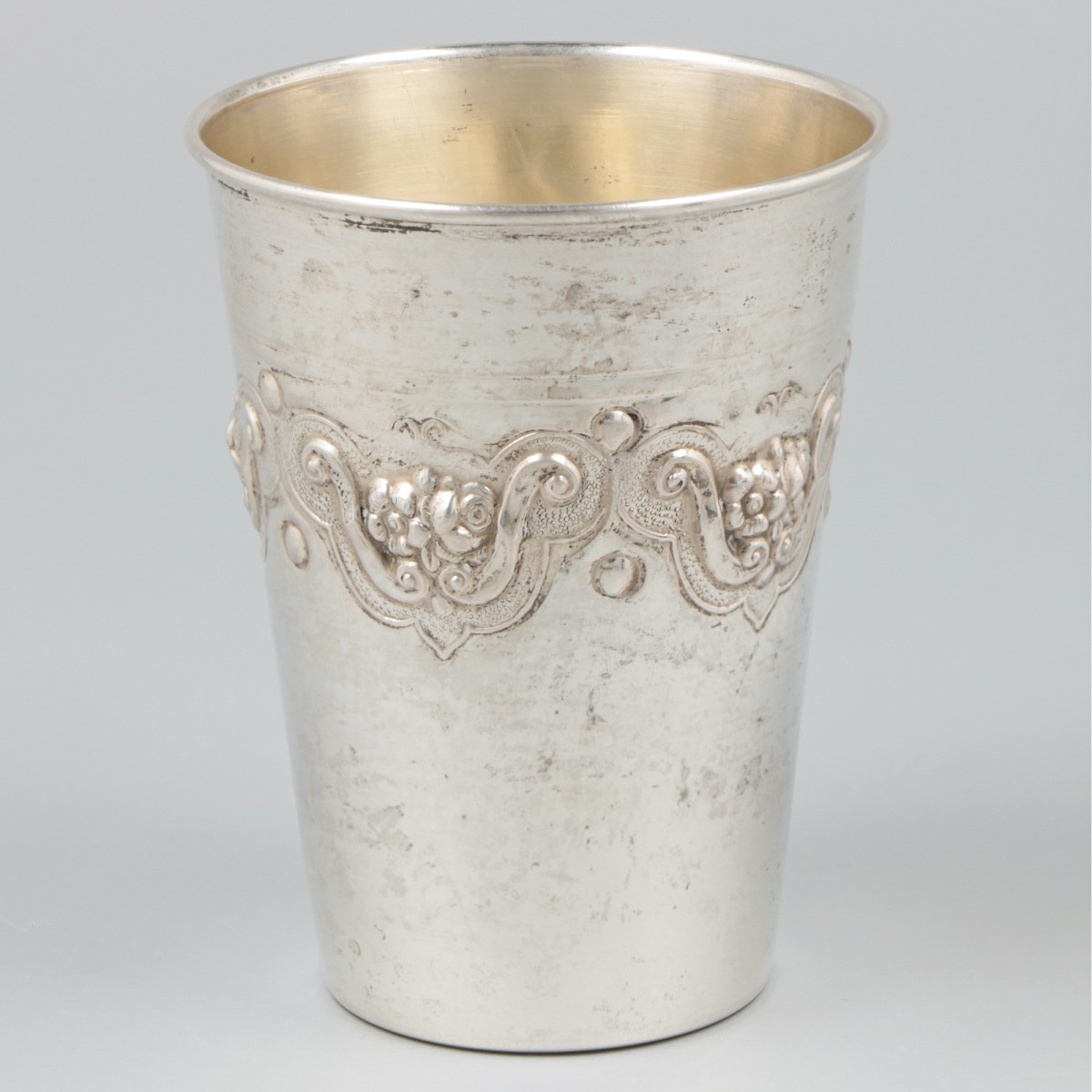 Drinkbeker zilver.
