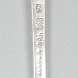 Dinerlepels en -vorken (5), België 1769-76, zilver.