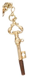 BWG 9 kt. geelgouden horlogeketting met breloque en sleutel.