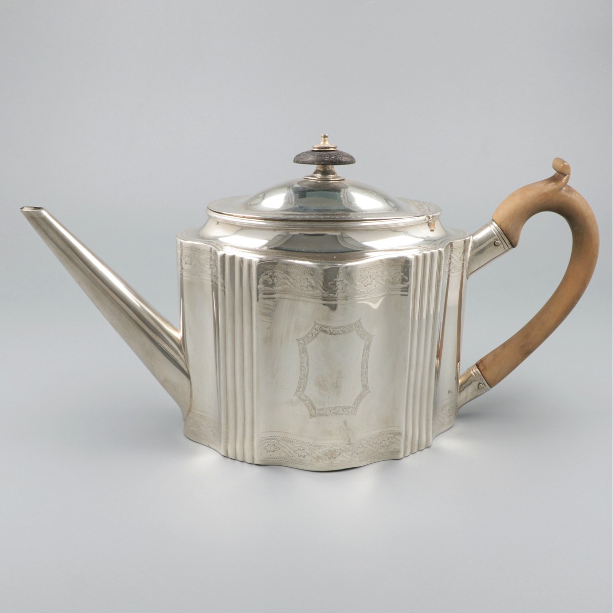 Zilveren koffiepot, John Robins, Londen 1791. 