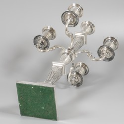 Kandelaar zilver.