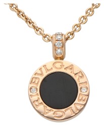 Bvlgari Bvlgari 18 kt. roségouden collier en dubbelzijdige hanger met parelmoer en onyx en bezet met diamant.