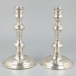 2-delige set tafelkandelaren zilver.